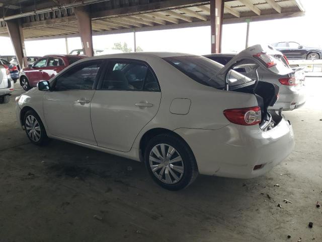 5YFBU4EE4DP182273 - 2013 TOYOTA COROLLA BASE Білий фото 2