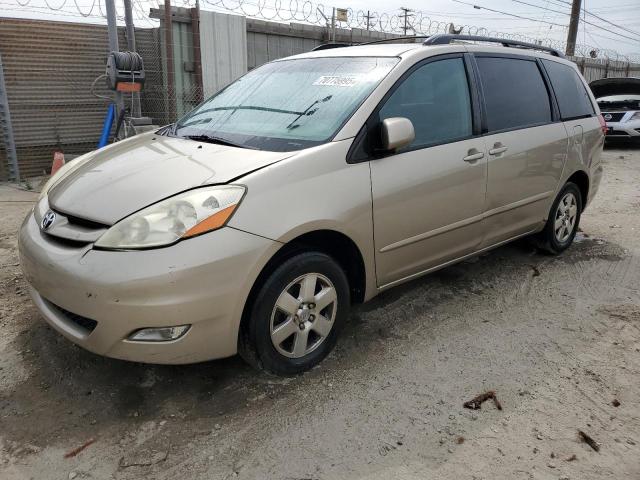 2006 TOYOTA SIENNA XLE, 