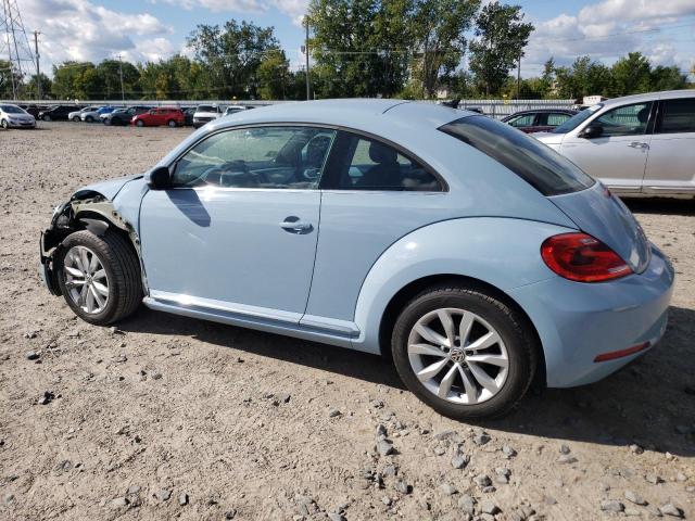 3VWRL7AT5DM658624 - 2013 VOLKSWAGEN BEETLE BLUE photo 2