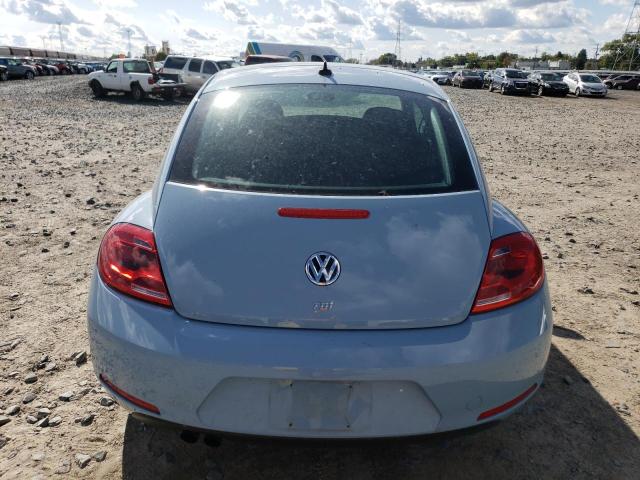 3VWRL7AT5DM658624 - 2013 VOLKSWAGEN BEETLE BLUE photo 6