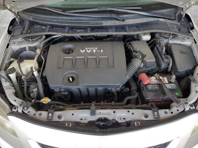 1NXBU4EE2AZ333864 - 2010 TOYOTA COROLLA BASE Argent photo 11