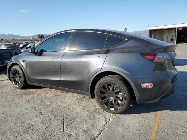 7SAYGDEE5RF085770 - 2024 TESLA MODEL Y 灰色 照片 2