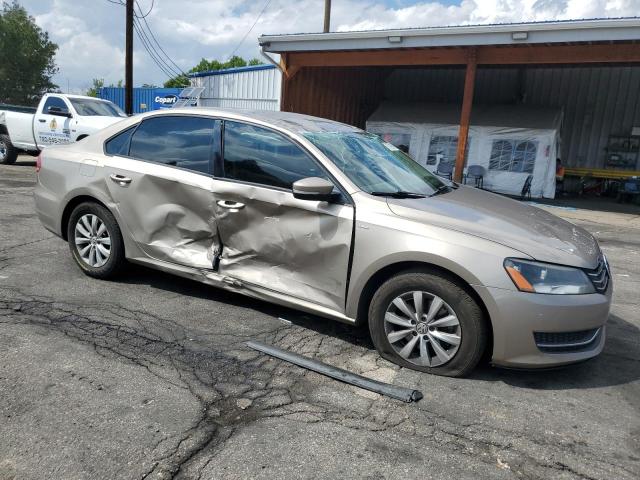 1VWAS7A31FC008547 - 2015 VOLKSWAGEN PASSAT S GOLD photo 4