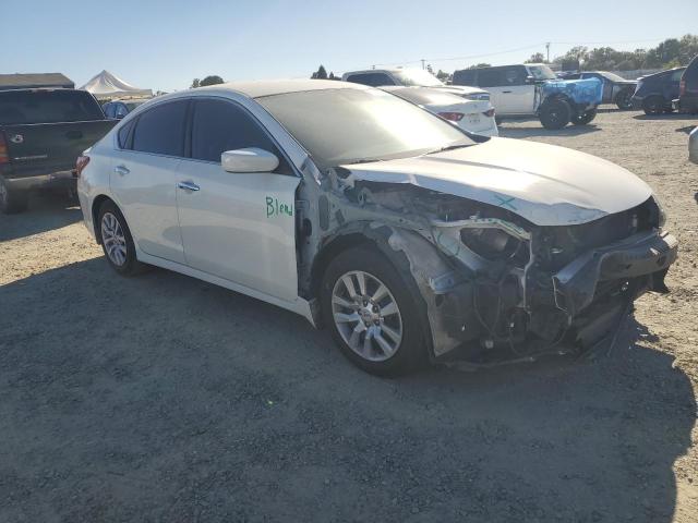 1N4AL3AP1JC155896 - 2018 NISSAN ALTIMA 2.5 WHITE photo 4