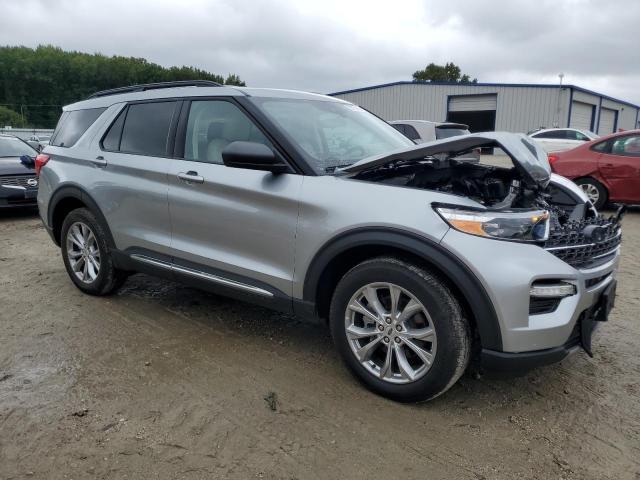 1FMSK8DH8RGA55295 - 2024 FORD EXPLORER XLT فضي صورة 4
