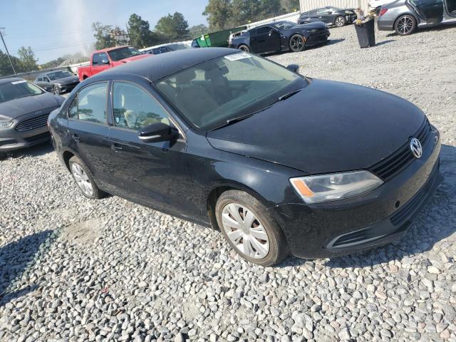 3VWDX7AJ0BM304486 - 2011 VOLKSWAGEN JETTA SE BLACK photo 4