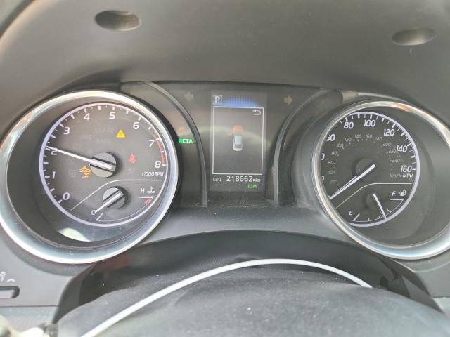 4T1B11HK4JU103932 - 2018 TOYOTA CAMRY L WHITE photo 9