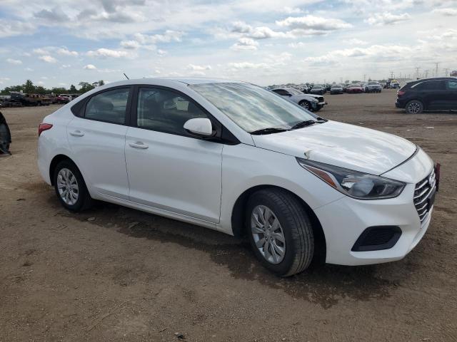 3KPC24A38KE079631 - 2019 HYUNDAI ACCENT SE Սպիտակ լուսանկար 4