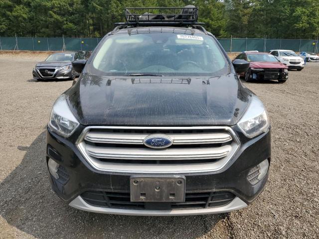 1FMCU0GD4JUC91389 - 2018 FORD ESCAPE SE შავი ფოტო 5