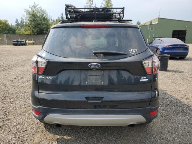 1FMCU0GD4JUC91389 - 2018 FORD ESCAPE SE შავი ფოტო 6