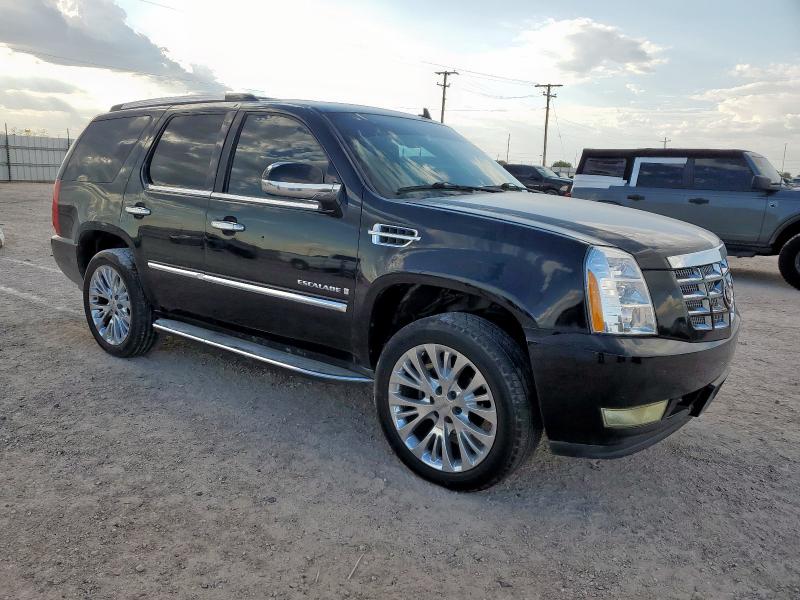 1GYFK63838R199555 - 2008 CADILLAC ESCALADE LUXURY Чорний фото 4