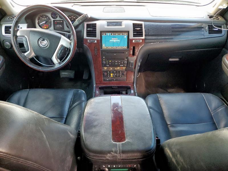 1GYFK63838R199555 - 2008 CADILLAC ESCALADE LUXURY Чорний фото 8