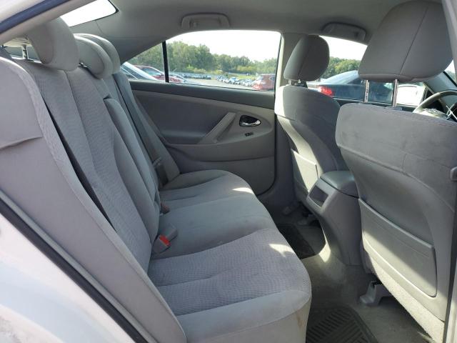 4T1BF3EK4BU772950 - 2011 TOYOTA CAMRY BASE WHITE photo 10
