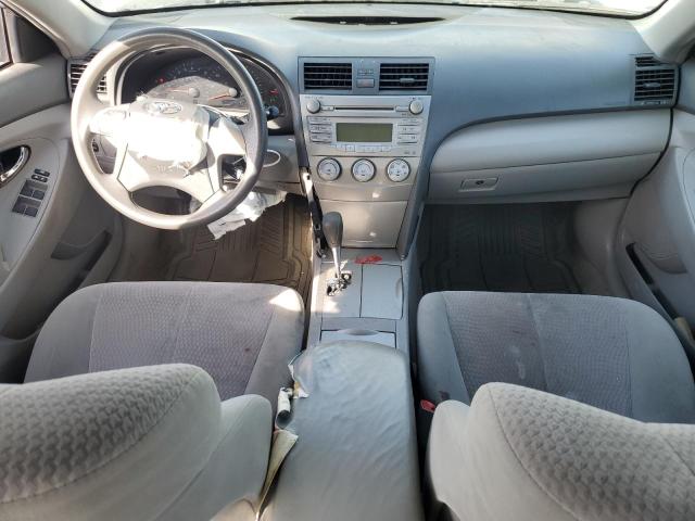 4T1BF3EK4BU772950 - 2011 TOYOTA CAMRY BASE WHITE photo 8