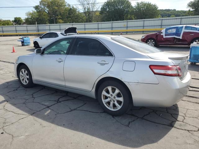 4T1BF3EKXAU104889 - 2010 TOYOTA CAMRY BASE SILVER photo 2