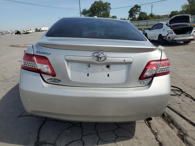 4T1BF3EKXAU104889 - 2010 TOYOTA CAMRY BASE SILVER photo 6