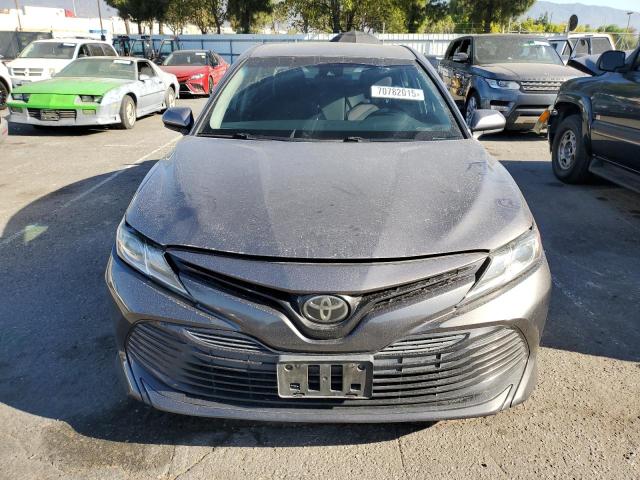 4T1B11HK5JU056040 - 2018 TOYOTA CAMRY L CHARCOAL photo 5