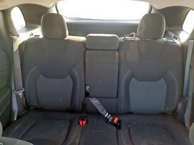 1C4PJLCBXKD297946 - 2019 JEEP CHEROKEE LATITUDE BLACK photo 10