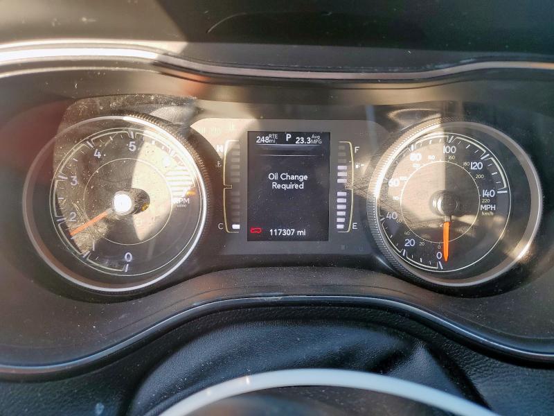 1C4PJLCBXKD297946 - 2019 JEEP CHEROKEE LATITUDE BLACK photo 9