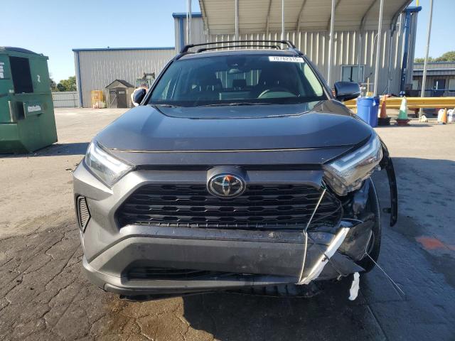 2T3P1RFV6RW425296 - 2024 TOYOTA RAV4 XLE ნაცრისფერი ფოტო 5