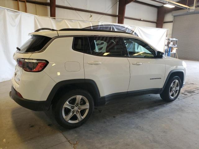 3C4NJDBN0PT553067 - 2023 JEEP COMPASS LATITUDE Beyaz fotoğraf 3