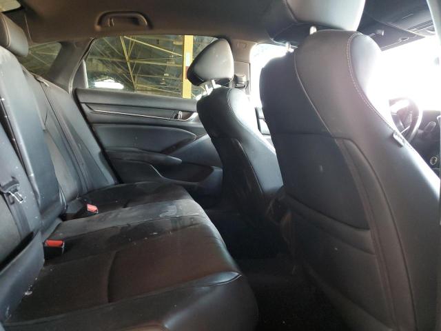 1HGCV1F36JA170205 - 2018 HONDA ACCORD SPORT WHITE photo 10