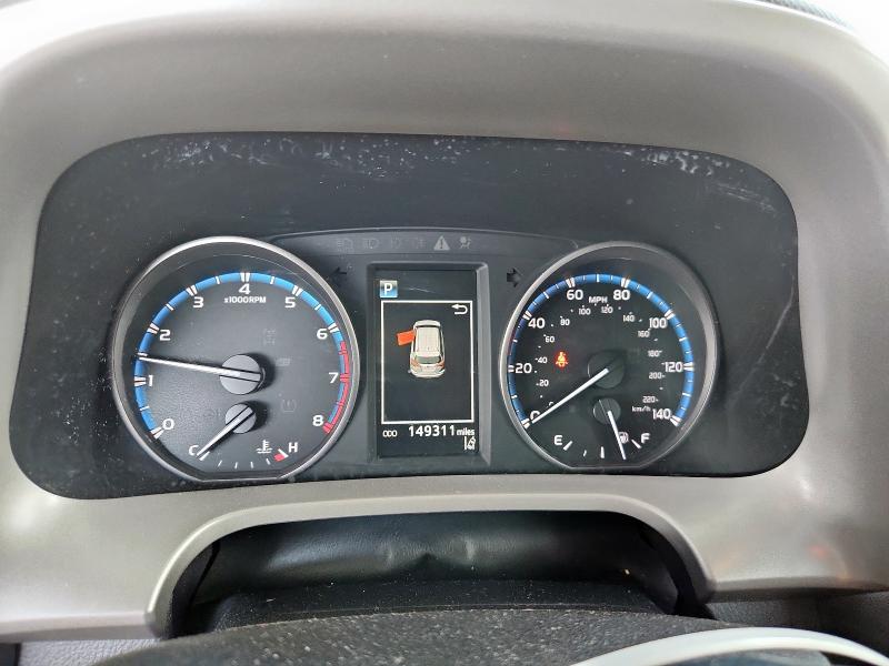 2T3ZFREV6JW416064 - 2018 TOYOTA RAV4 LE WHITE photo 9