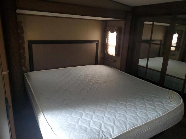 4YDF30022GE760623 - 2016 KEYSTONE AVALANCHE ორფეროვანი ფოტო 5