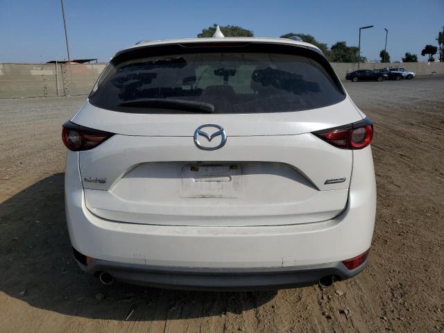 JM3KFACM9J0334807 - 2018 MAZDA CX-5 TOURING WHITE photo 6