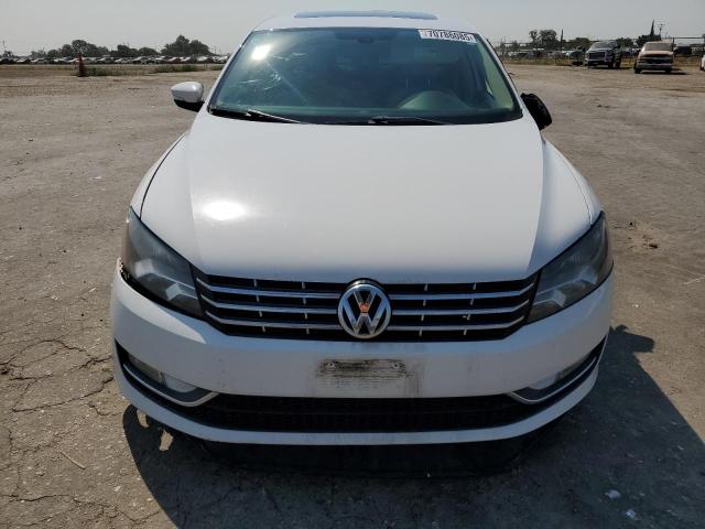 1VWBN7A32DC030470 - 2013 VOLKSWAGEN PASSAT SE WHITE photo 5