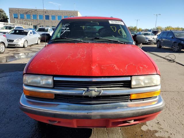 1GNDT13W7X2205769 - 1999 CHEVROLET BLAZER RED photo 5