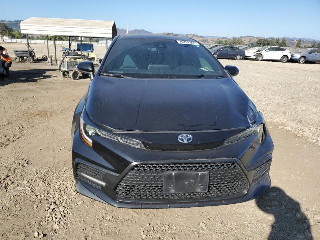 5YFP4RCEXLP025402 - 2020 TOYOTA COROLLA SE 黑色 照片 5