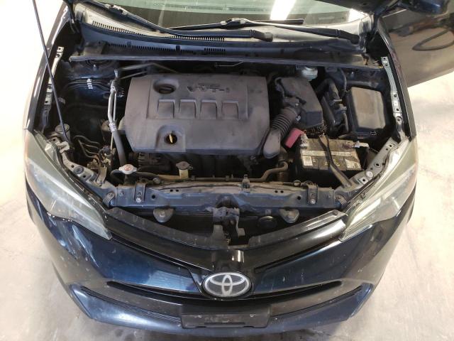 5YFBURHE3HP697053 - 2017 TOYOTA COROLLA L BLUE photo 11