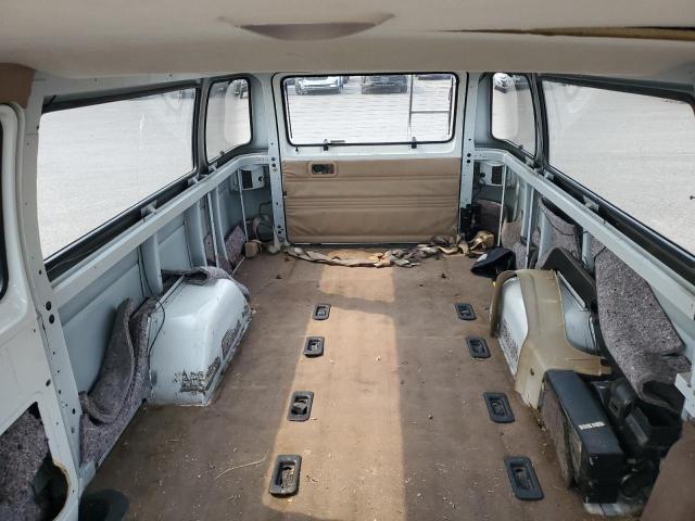 2B5WB35Z7YK138313 - 2000 DODGE RAM WAGON B3500 WHITE photo 10