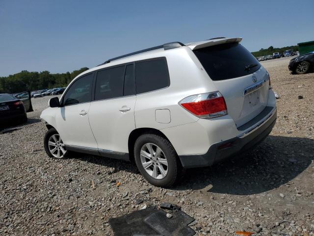 5TDZK3EHXDS110364 - 2013 TOYOTA HIGHLANDER BASE WHITE photo 2