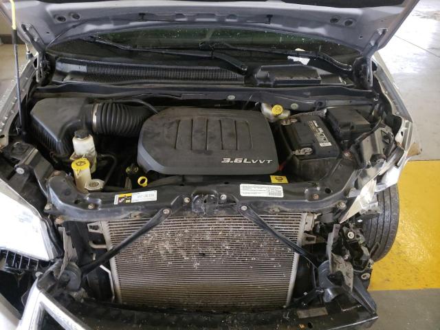 2C4RC1BG3FR578669 - 2015 CHRYSLER TOWN & COU TOURING ვერცხლისფერი ფოტო 12