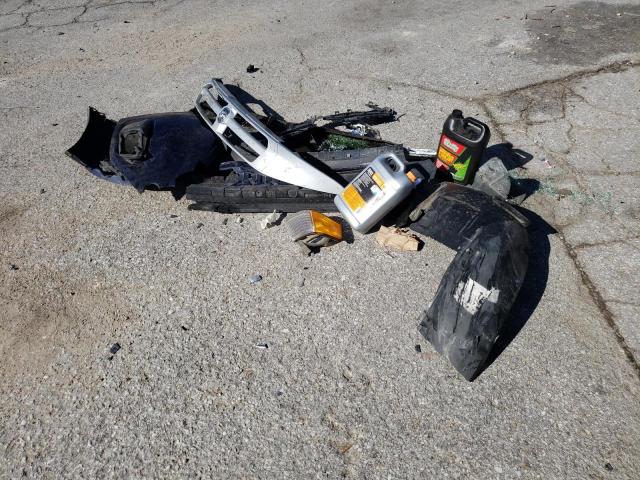 ZFBERFBT8F6A89317 - 2015 RAM PROMASTER SLT Bleu photo 12