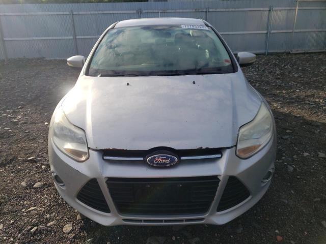 1FAHP3H27CL178387 - 2012 FORD FOCUS SEL SILVER photo 5