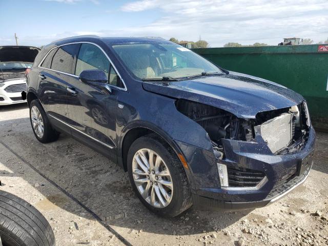 1GYKNFRS3HZ302207 - 2017 CADILLAC XT5 PLATINUM BLUE photo 4