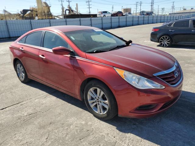 5NPEB4AC4DH714772 - 2013 HYUNDAI SONATA GLS RED photo 4