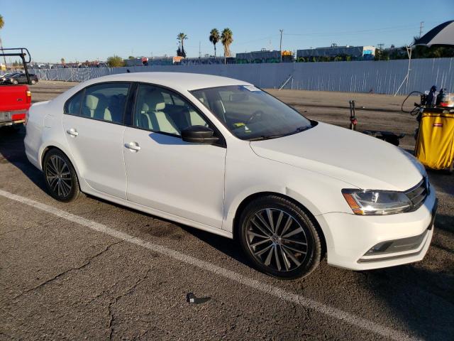 3VWD17AJ8HM397087 - 2017 VOLKSWAGEN JETTA SPORT WHITE photo 4