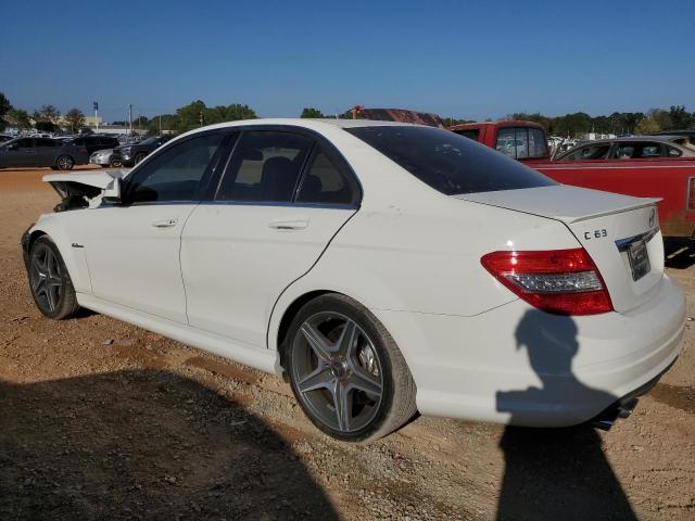 WDDGF77X99F227597 - 2009 MERCEDES-BENZ C 63 AMG WHITE photo 2