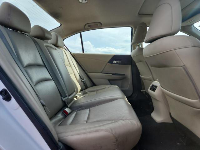 1HGCR3F90FA034941 - 2015 HONDA ACCORD TOURING WHITE photo 10