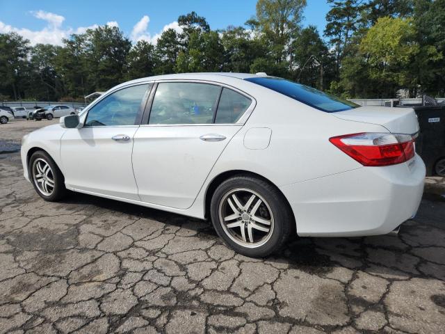 1HGCR3F90FA034941 - 2015 HONDA ACCORD TOURING WHITE photo 2