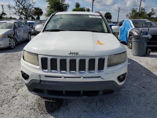 1C4NJCEA2GD705312 - 2016 JEEP COMPASS LATITUDE Սպիտակ լուսանկար 5