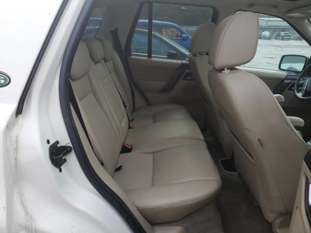 SALFT24NX9H126442 - 2009 LAND ROVER LR2 HSE TECHNOLOGY WHITE photo 11