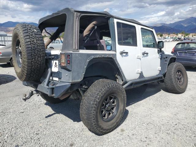 1C4HJWDG6DL518175 - 2015 JEEP WRANGLER UNLIMITED SPORT WHITE photo 3