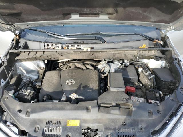 5TDZZRFH1KS334245 - 2019 TOYOTA HIGHLANDER LE SILVER photo 12