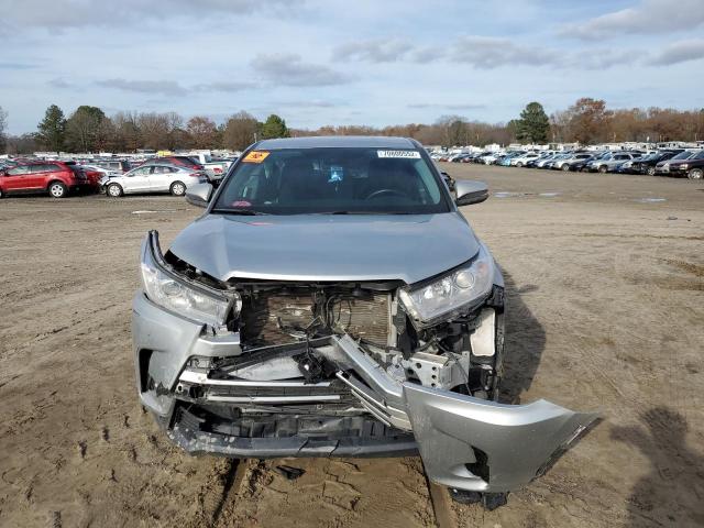 5TDZZRFH1KS334245 - 2019 TOYOTA HIGHLANDER LE SILVER photo 5