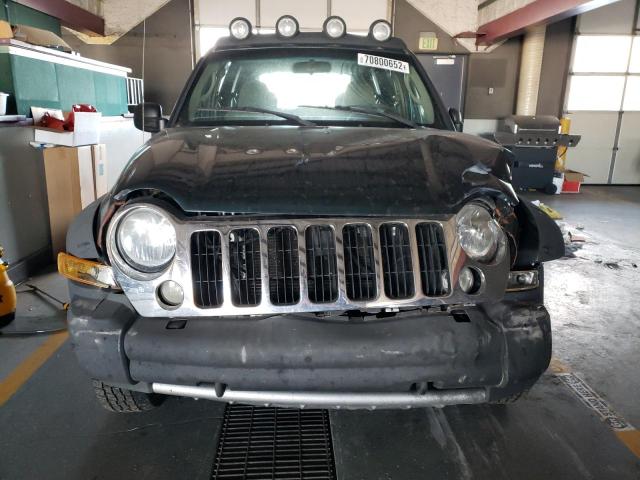 1J4GL38K95W708744 - 2005 JEEP LIBERTY RENEGADE GREEN photo 5